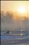 12月7日，在黑龙江省牡丹江畔水雾润蒸的美景中，一名冬泳爱好者小试身手。 新华社发（张春祥 摄）