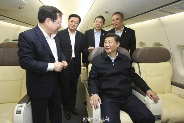5月23日，习近平考察中国商飞设计研发中心。