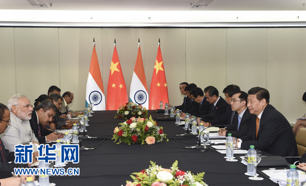 7月14日，国家主席习近平在巴西福塔莱萨会见印度总理莫迪。新华社记者李学仁摄