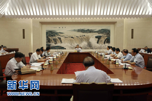 8月30日，十二届全国人大常委会第二十九次委员长会议在北京人民大会堂举行，张德江委员长主持。 新华社记者刘卫兵摄 