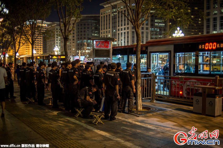北京从日到夜全民“护城” 镜头定格长安街的“眼”静悄悄
