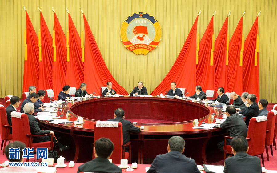 10月9日，全国政协主席俞正声在北京主持召开政协第十二届全国委员会第三十五次主席会议。 新华社记者 黄敬文 摄 