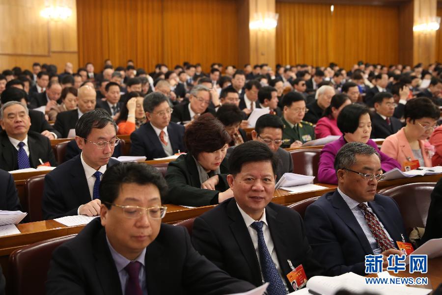 （两会·人大开幕·新华网）十二届全国人大三次会议在京开幕