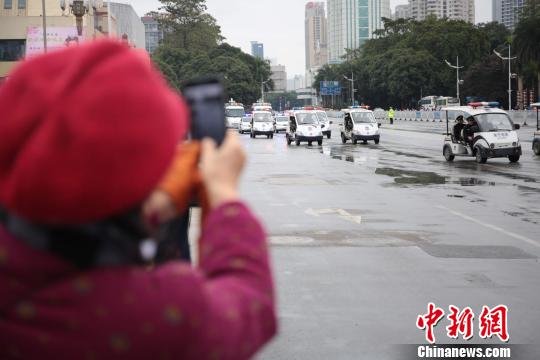 广西南宁启动新巡逻防控体系4000多名警力就近指派