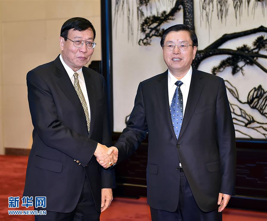 （时政）张德江会见泰国立法议会主席蓬贝