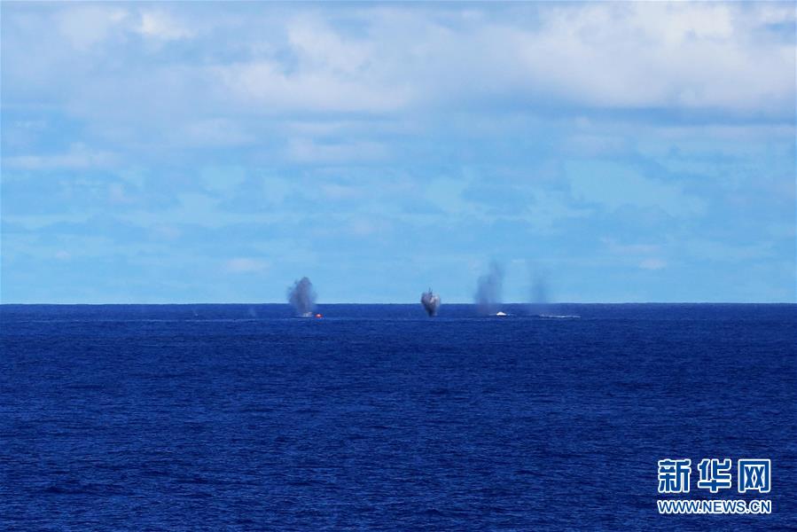 （国际）（4）中国海军南海舰队远海训练编队组织海上现场反击演练