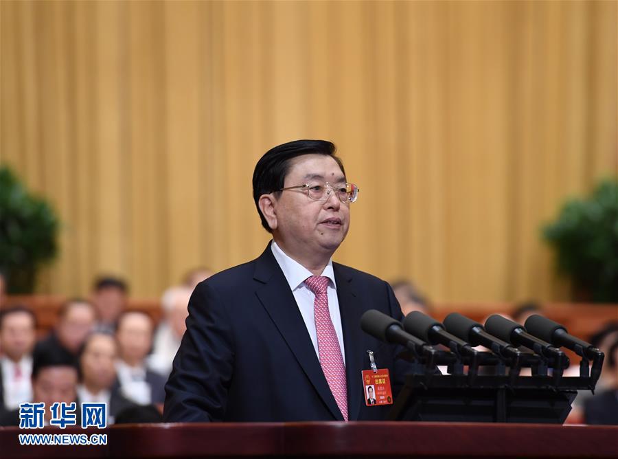 （两会·XHDW）（2）张德江作全国人民代表大会常务委员会工作报告