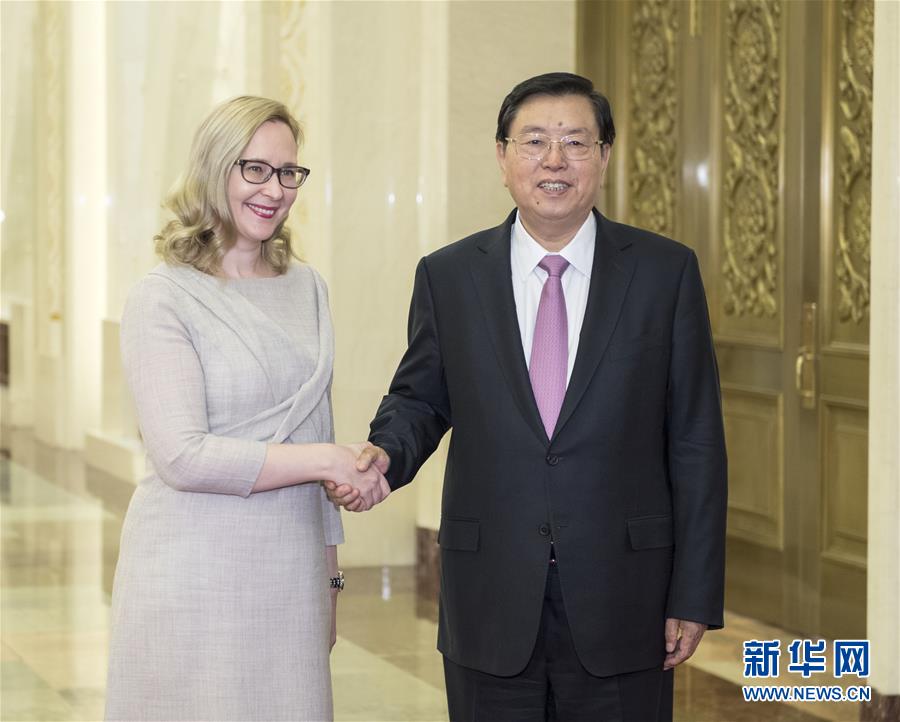 11月6日，全国人大常委会委员长张德江在北京人民大会堂与芬兰议长洛赫拉举行会谈。新华社记者李涛摄