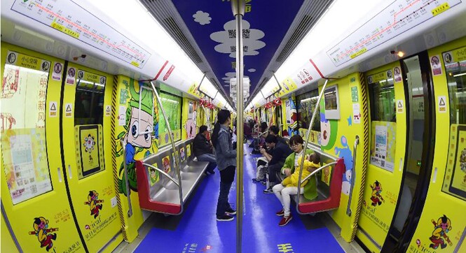 杭州开通首辆动漫地铁专列