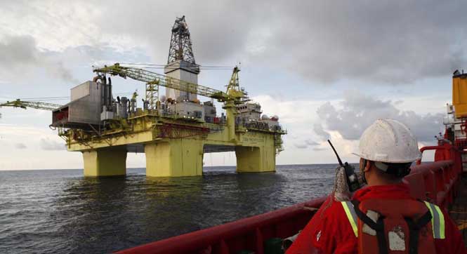 中海油“兴旺号”深水钻井平台在南海开钻