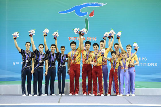 世界技巧锦标赛:中国队夺得男子四人项目冠军