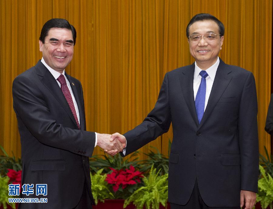 5月13日，国务院总理李克强在北京人民大会堂会见土库曼斯坦总统别尔德穆哈梅多夫。 新华社记者黄敬文摄 