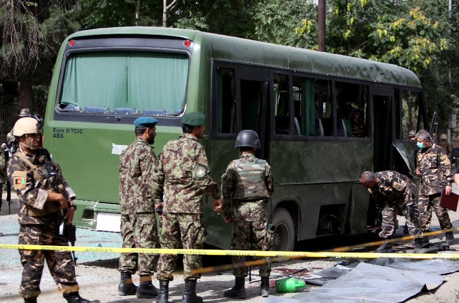 （国际）（2）阿富汗喀布尔遭自杀式袭击导致5名士兵丧生 