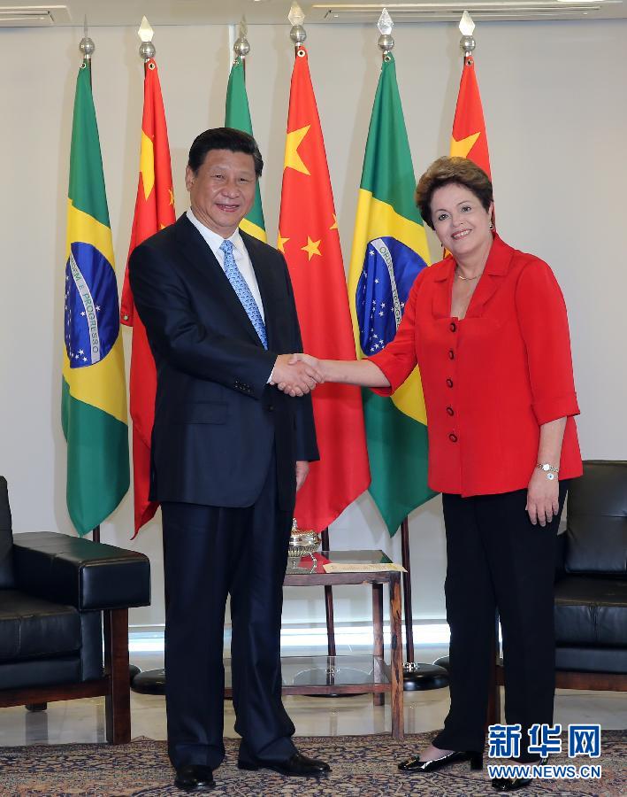 当地时间7月17日，国家主席习近平在巴西利亚同巴西总统罗塞夫举行会谈。