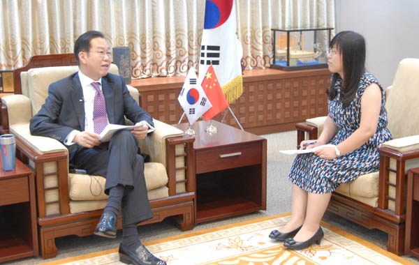 中韩关系将实现第二次飞跃--专访韩国驻华大使权宁世