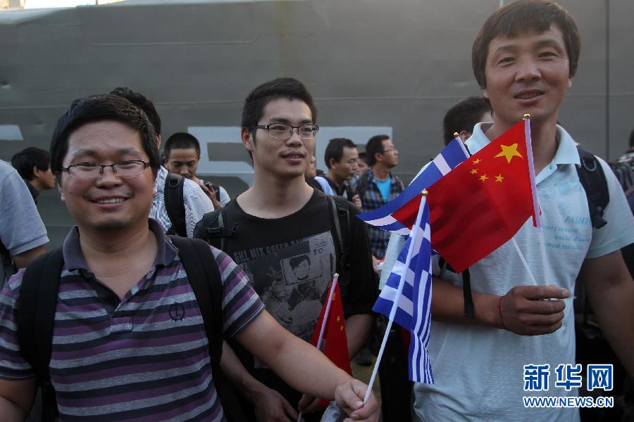 （国际）（1）79名中国公民安全撤离利比亚抵达希腊