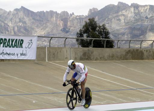 法国75岁自行车手挑战玻高山场地赛记录