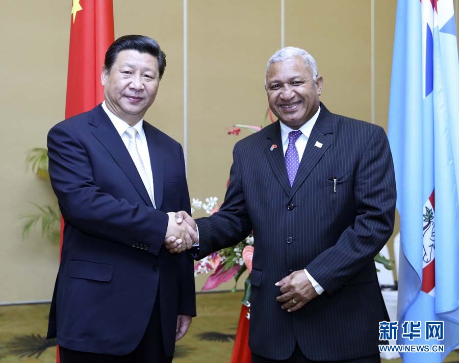 11月22日，中国国家主席习近平在楠迪同斐济总理姆拜尼马拉马举行会谈。 新华社记者姚大伟摄