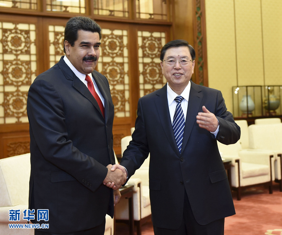 1月8日，全国人大常委会委员长张德江在北京人民大会堂会见委内瑞拉总统马杜罗。 新华社记者 张铎 摄 