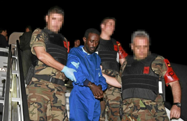 6名索马里海盗因劫持西班牙商船被判16年监禁(图)