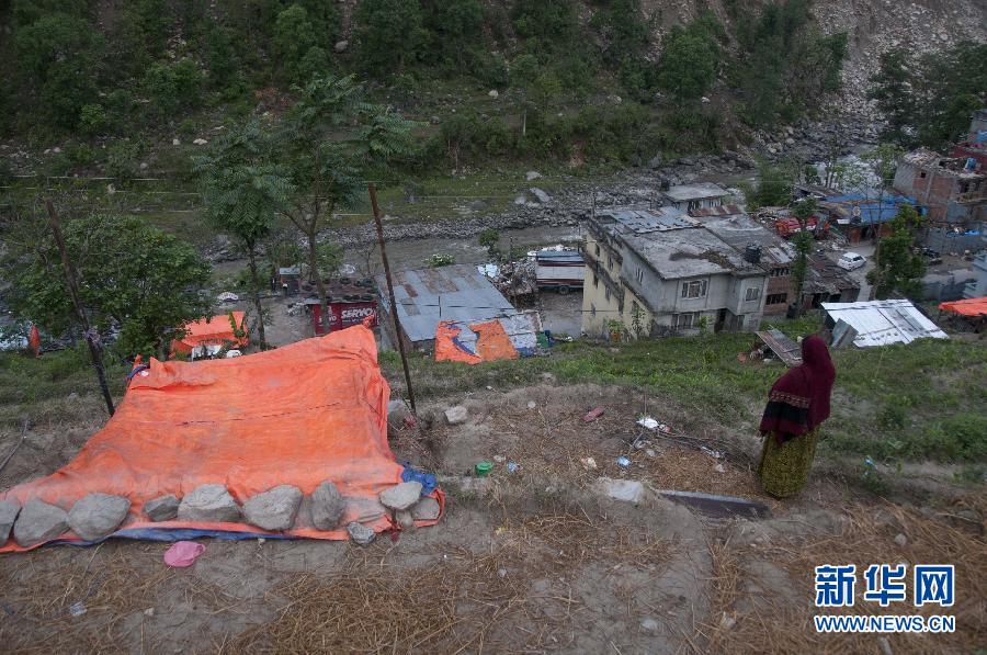 （国际·尼泊尔地震）（5）尼泊尔地震死亡人数升至7056人 