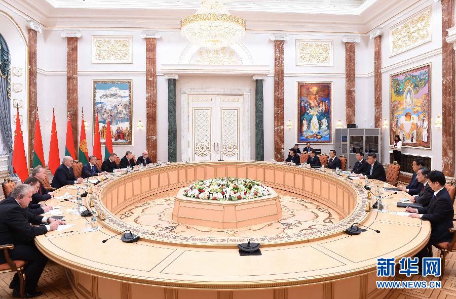 5月10日，国家主席习近平在明斯克同白俄罗斯总统卢卡申科举行会谈。 新华社记者谢环驰摄