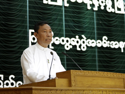 缅甸执政党主席总书记突换人