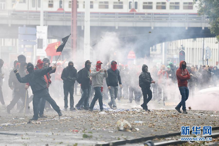 （XHDW）（1）比利时数万人游行抗议政府财政紧缩政策