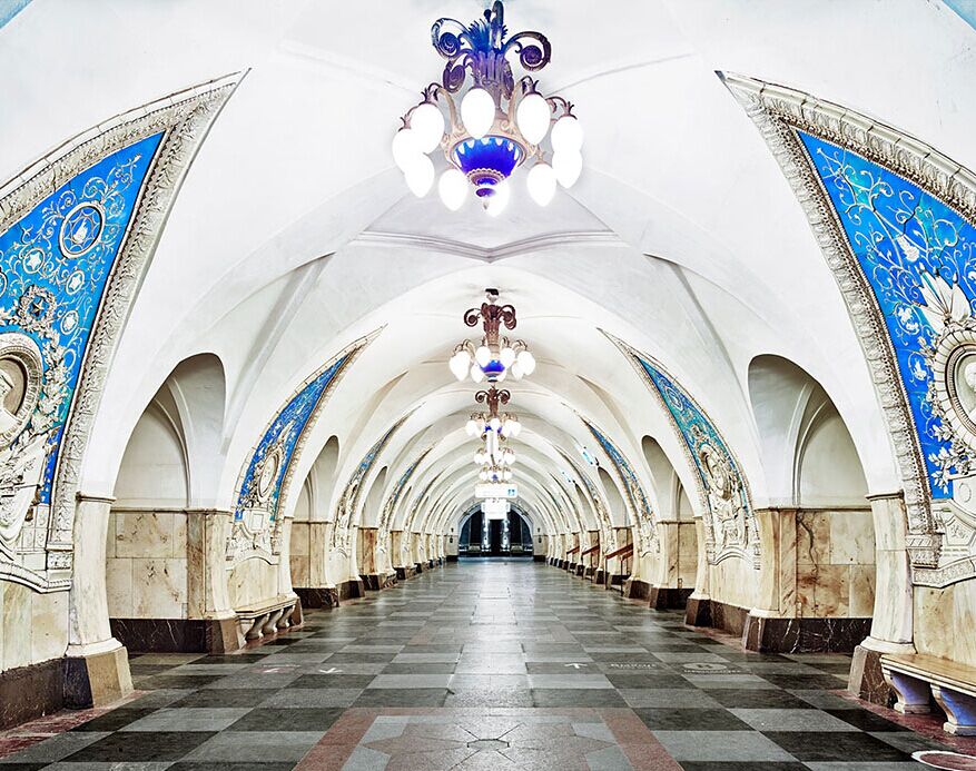 探访莫斯科地铁：地下的艺术殿堂