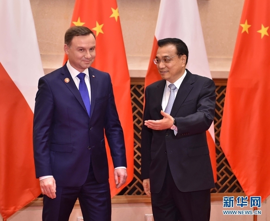 11月24日，中国国务院总理李克强在苏州会见来华出席第四次中国—中东欧国家领导人会晤的波兰总统杜达。 新华社记者 高洁 摄 