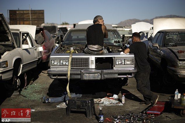 探访美国废弃车厂 曾为200部电影提供道具（组图）
