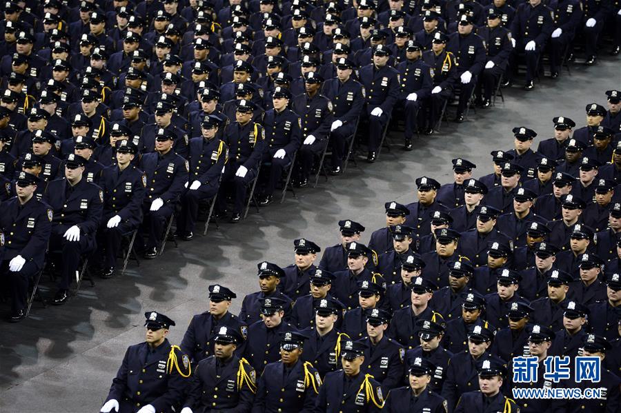 （国际）（1）纽约为1200名新警察举行毕业典礼