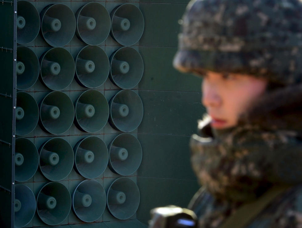 韩国用巨型扩音喇叭对朝播放流行歌曲