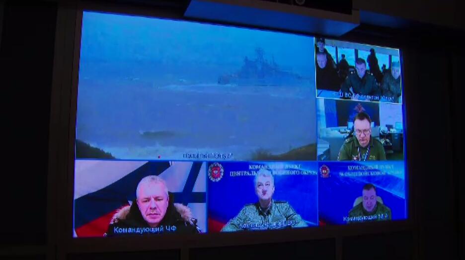 俄在克里米亚大规模军演 普京通过视频视察