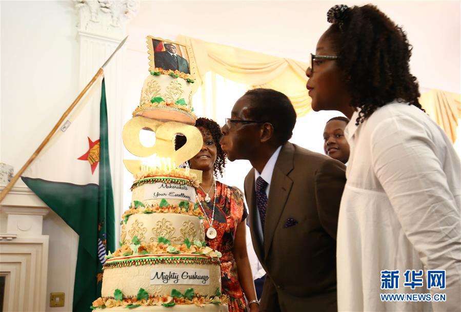 （国际）（2）津巴布韦总统穆加贝度过92岁生日