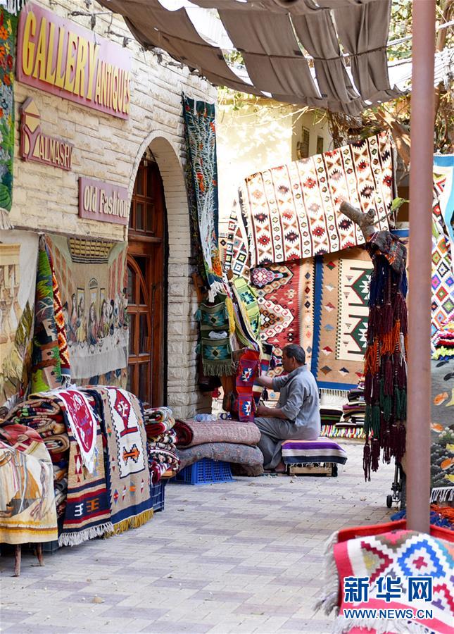 （国际）（2）开罗街头的手工地毯商店