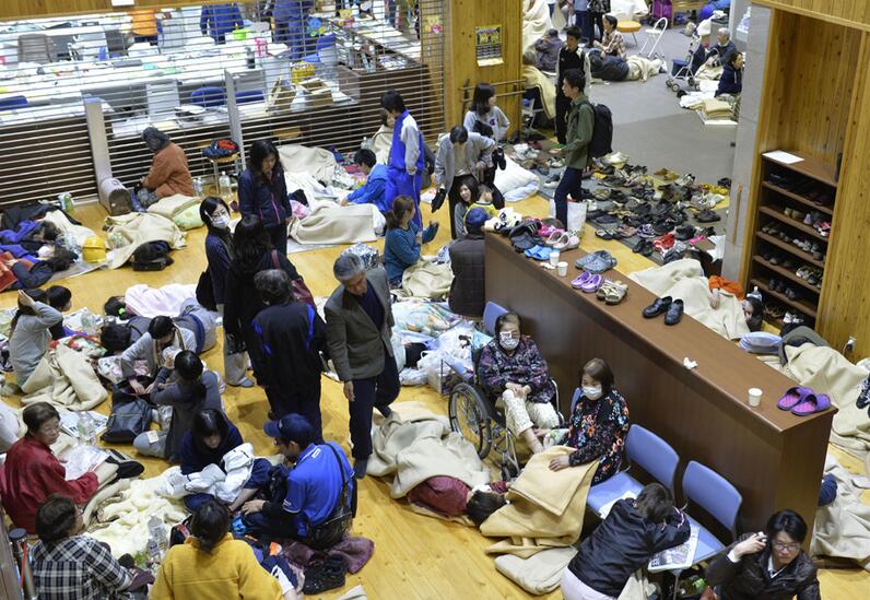 日本开放监狱收容灾民 上百灾民与囚犯同住