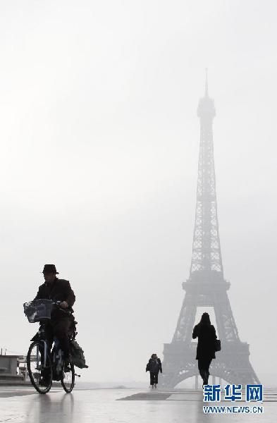 减少污染排放 每月一天 巴黎香街变身步行街