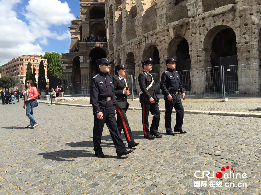 中意首次联合警务巡逻启动仪式在罗马举行(组图)【3】