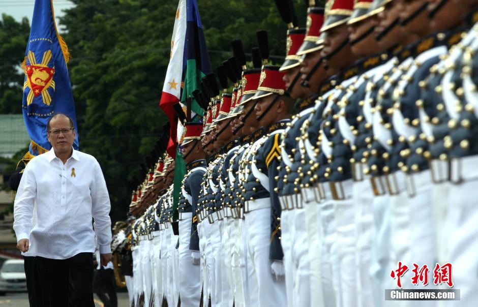 人走茶凉?菲律宾军队办阅兵式送别总统阿基诺