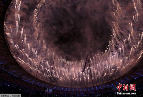 当地时间8月21日，2016里约奥运会闭幕式在马拉卡纳体育场内举行。