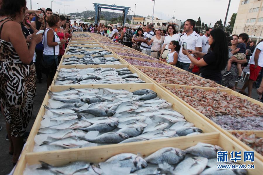 （国际）（3）黎巴嫩创最大海鲜展吉尼斯世界纪录