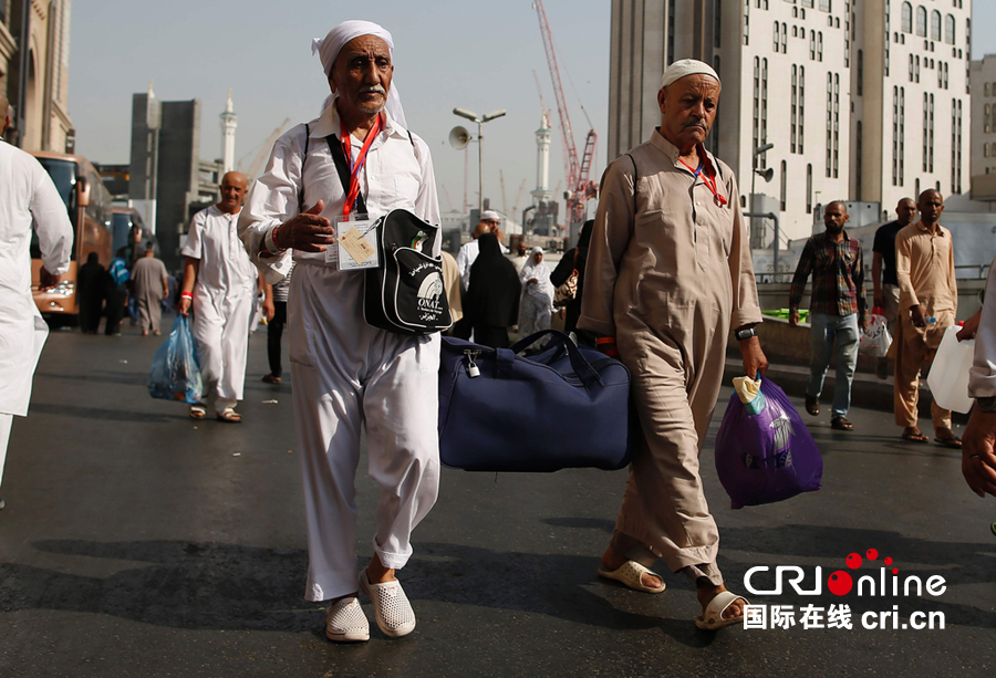 约180万穆斯林抵达沙特圣城麦加朝觐(组图)