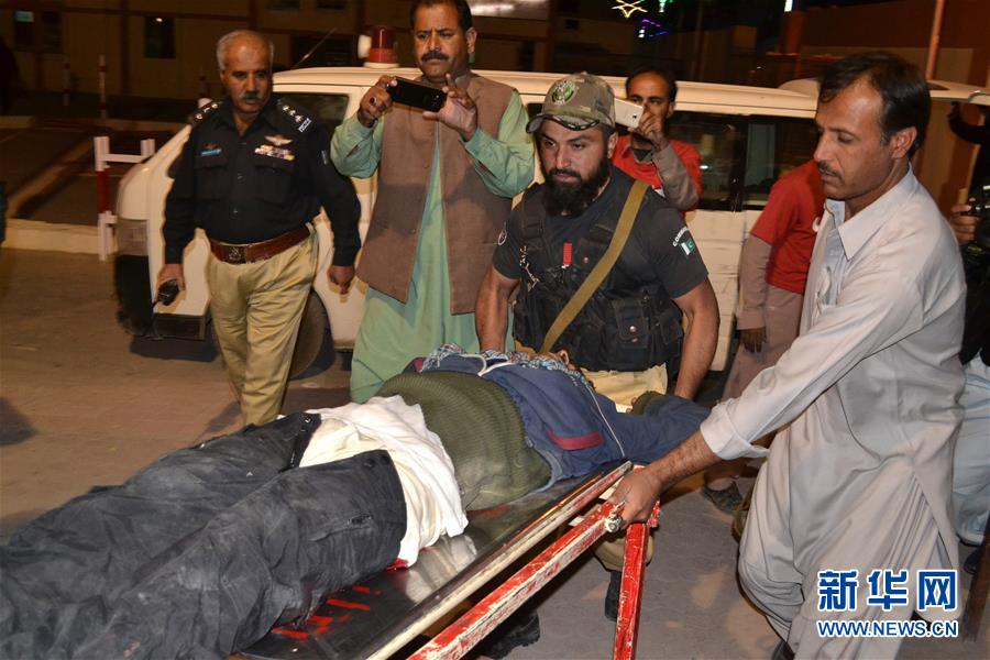（国际·快讯）（1）巴基斯坦一警察训练中心遭袭 200余名人质被劫持