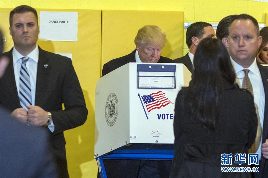 （国际）（1）唐纳德·特朗普参加美国总统选举投票