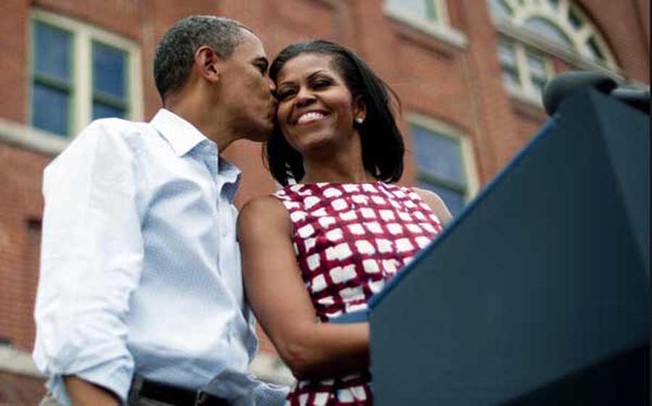 奥巴马与米歇尔的24个甜蜜瞬间 教你花式秀恩爱