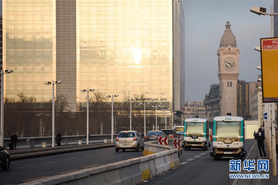 （国际）（2）巴黎试运行无人驾驶电动公交车