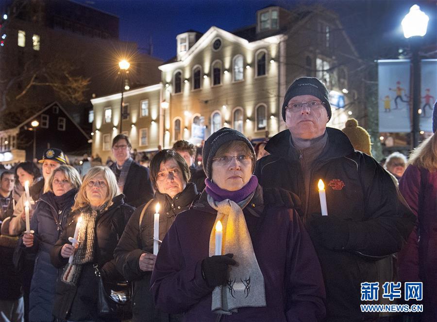 （外代一线）（4）加拿大民众悼念魁北克市恐袭中的遇难者