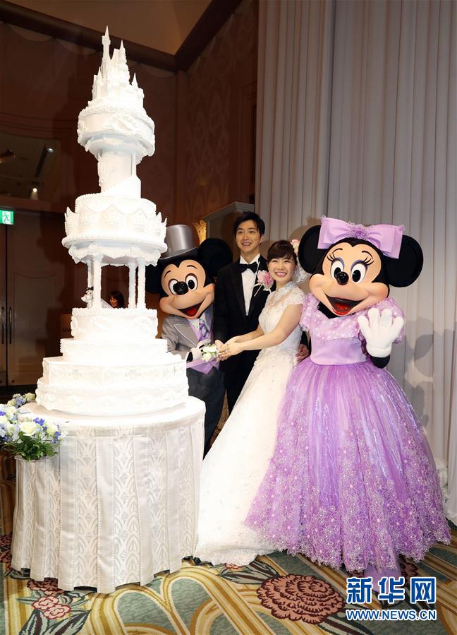 [1]（外代二线）乒乓球——福原爱和江宏杰在东京迪士尼乐园举行婚礼