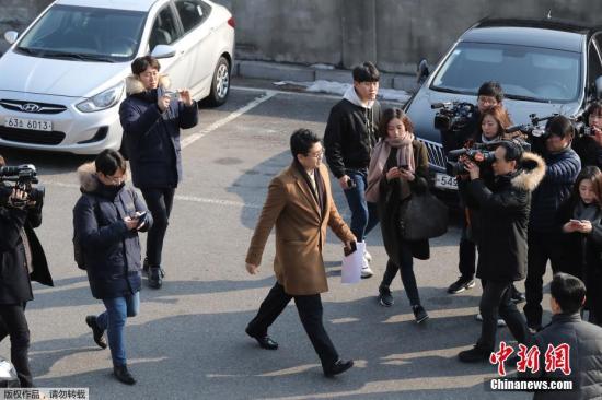 韩独检组：朴槿惠用匿名手机与崔顺实通话数百次